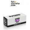 Caja de película fotográfica Ilford SFX 200 en blanco y negro, formato 120 con sensibilidad extendida.
