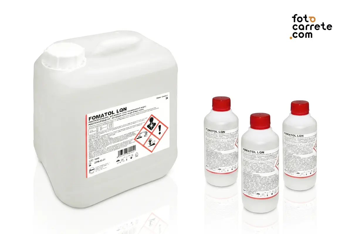 Garrafa de 5 litros y botellas de revelador positivo líquido Foma Fomatol LQN