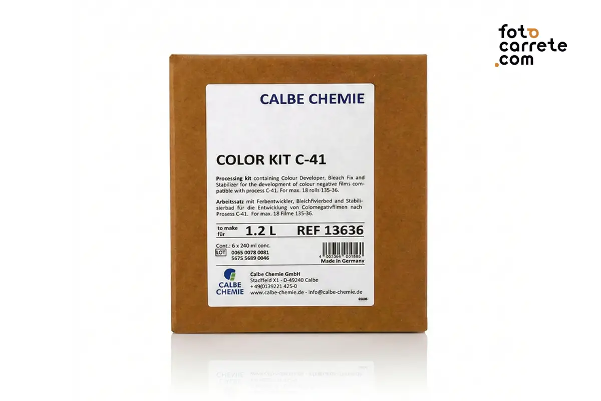 Caja del Color Kit C-41 de la marca Calbe Chemie para 1.2 litros