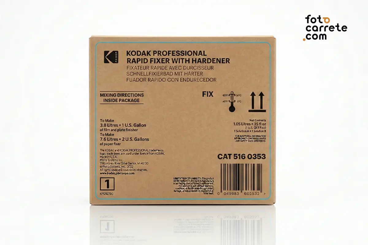 Caja del fijador fotográfico Kodak Professional Rapid Fixer con endurecedor