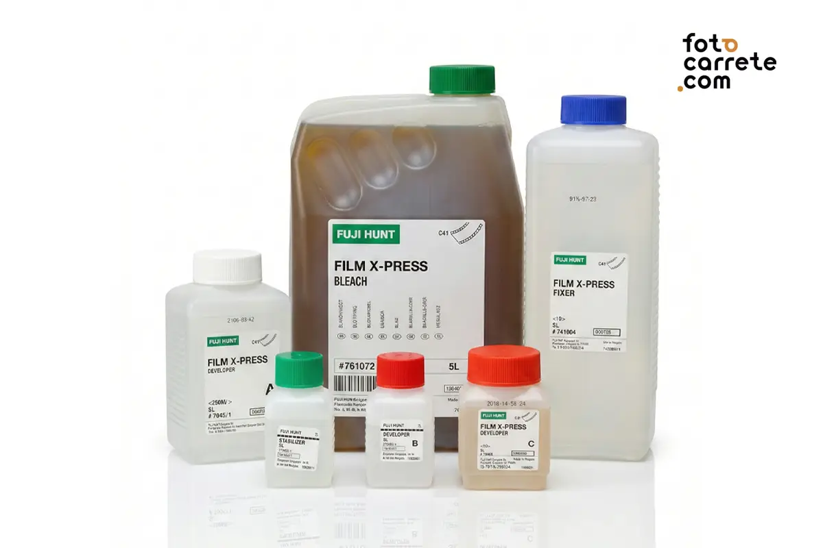 Botellas de químicos del kit de revelado Fuji Hunt C41 Film X-Press