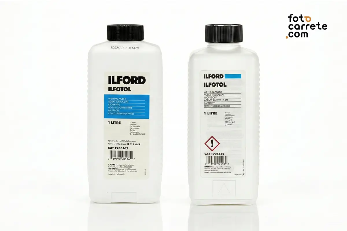 Botellas de agente humectante Ilford Ilfotol 1 litro vista frontal y trasera