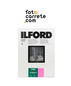 Papel Ilford Warmtone Multigrade RC Glossy brillo, sobre de hojas para positivado con tonos marrones profundos.
