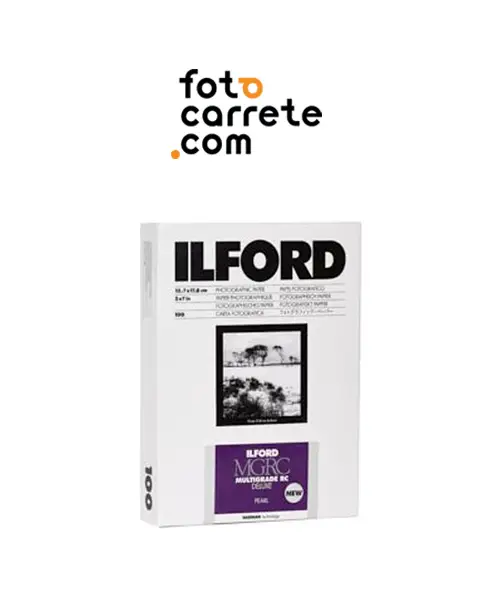 Ilford Multigrade RC Deluxe Pearl 44M tamaño 8x10 pulgadas, papel perlado de alta calidad para fotografía química con textura sutil.