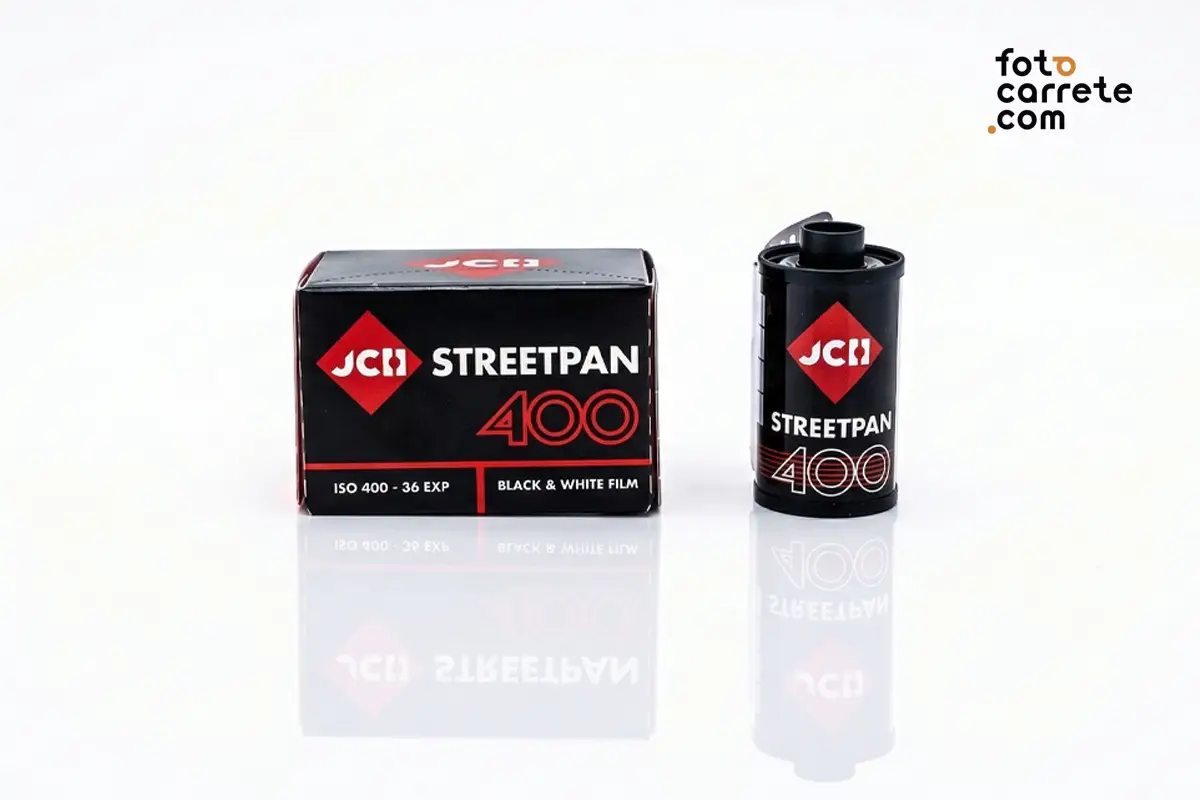 Carrete y caja JCH Streetpan 400 35mm blanco y negro