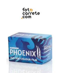 Caja azul del carrete analógico a color Harman Phoenix 200 en 35mm