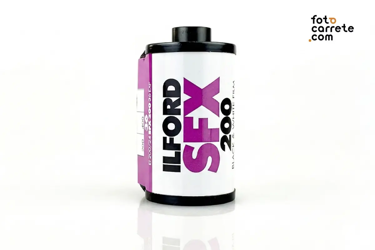 Carrete fotográfico Ilford SFX 200 35mm