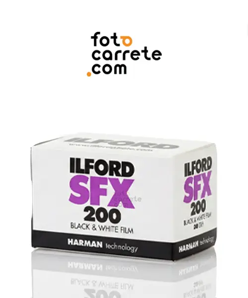 Empaque de la película Ilford SFX 200 de 35mm con sensibilidad infrarroja extendida