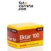 Carrete individual de 35mm Kodak Ektar 100 película en color.