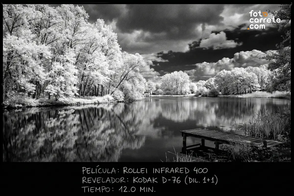 Fotografía infrarroja de paisaje con embarcadero tomada con Rollei INFRARED 400