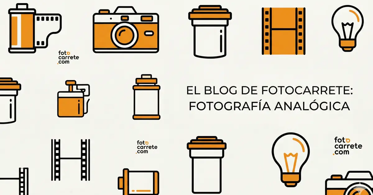 Ilustración con iconos de cámaras, carretes y bombillas para la academia de fotografía analógica
