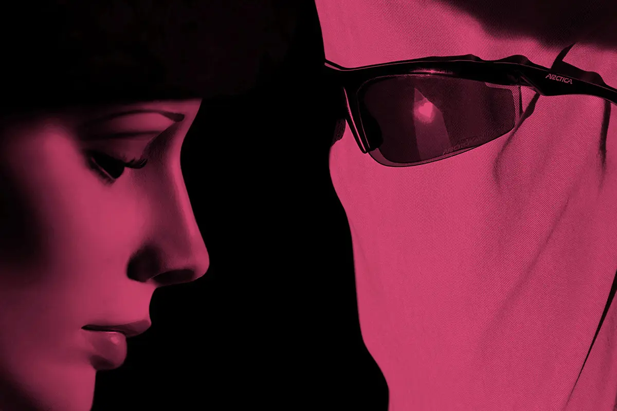 Retratos de perfil enfrentados impresos en papel fotográfico Fomapastel magenta.