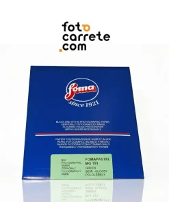Caja de papel fotográfico Foma Fomapastel MG 151 Green semibrillo.